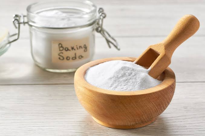 pH of sodium bicarbonate